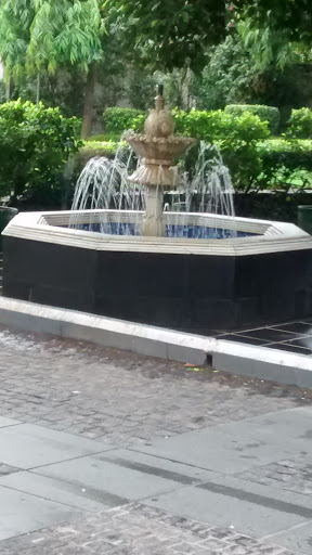 Janpath Hotel Porch Fountain - New Delhi, DL.jpg