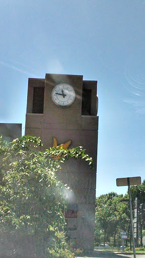 Horloge Citadine - Ville de Québec, QC.jpg