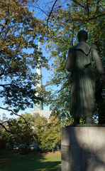Statue des Simon Bolivar - Hamburg, HH.jpg