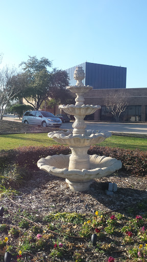 Fountain at St. Mark's - Plano, TX.jpg