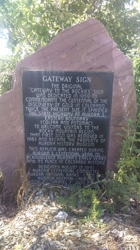 Gateway Sign - Aurora, CO.jpg