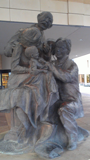 Family Doctor Statute - Abilene, TX.jpg