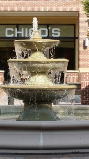 Fountain at Friendly Shops - Greensboro, NC.jpg