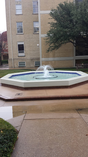 DTS Fountain - Dallas, TX.jpg