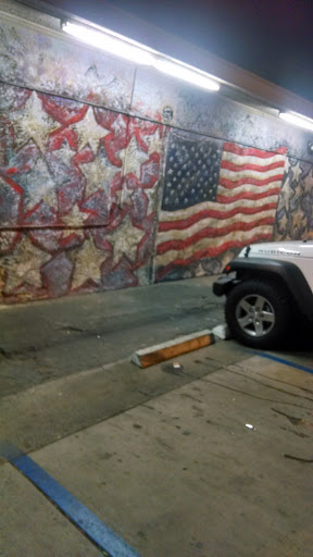 Flag and Stars Mural - Vista, CA.jpg