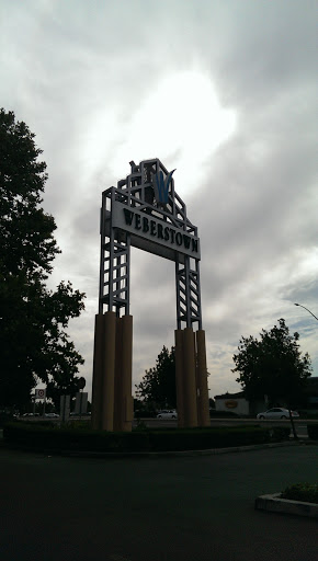 Weberstown Mall Sign - Stockton, CA.jpg