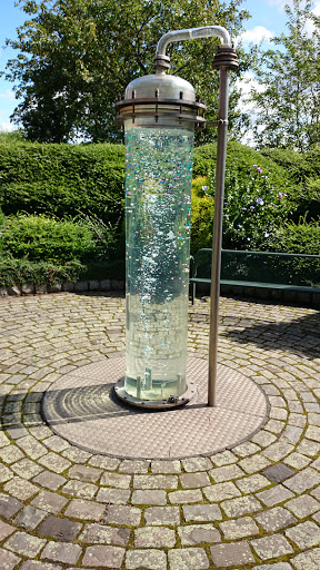 WassersÃ¤ule - Oberhausen, NRW.jpg