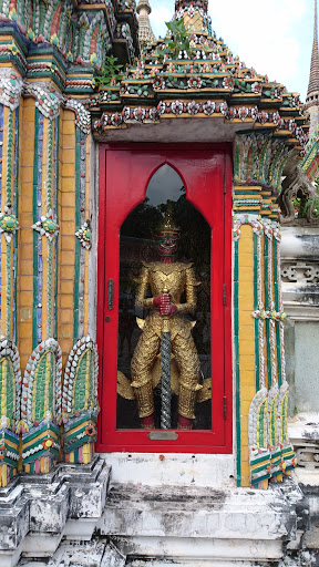Orc at Wat Pho - Bangkok, Krung Thep Maha Nakhon.jpg