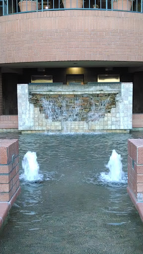 Crescent Corporate Fountain - Phoenix, AZ.jpg