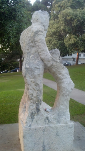 Hotchkiss Park Statue - Santa Monica, CA.jpg
