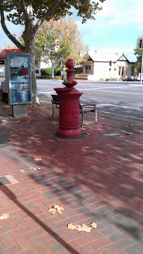 Hutt St Glenelg Memorial Fountain - Adelaide, SA.jpg