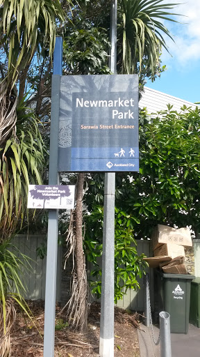 Newmarket Park Entrance - Auckland, Auckland.jpg