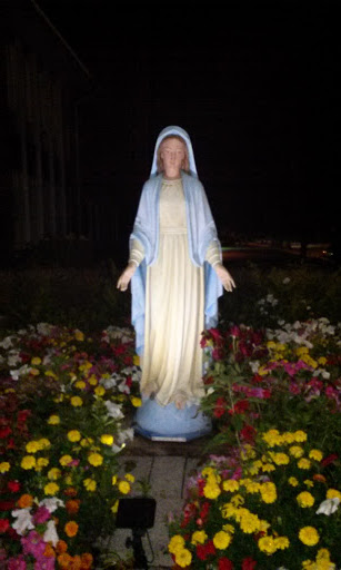 Mary Statue - Joliet, IL.jpg