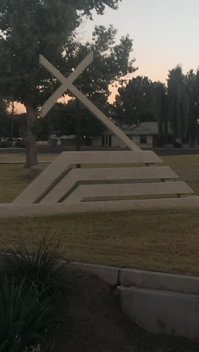 Cross - Heritage Lutheran Church - Gilbert, AZ.jpg