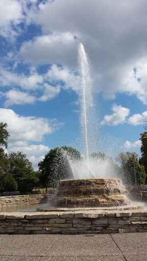 Vander Veer Stone Fountain - Davenport, IA.jpg