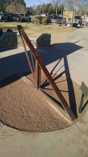 Unidad Park Sundial - Las Cruces, NM.jpg