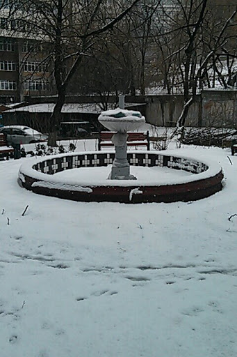 Debilbank Backyard Fountain - Kyiv, Kyiv city.jpg