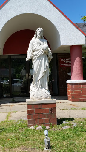 Jesus Statue at Monastery Pointe - Peoria, IL.jpg