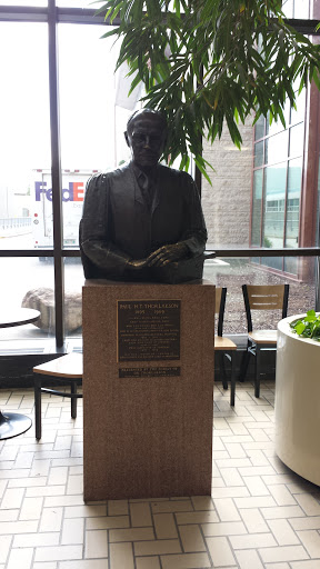 Thorlakson Statue - Winnipeg, MB.jpg