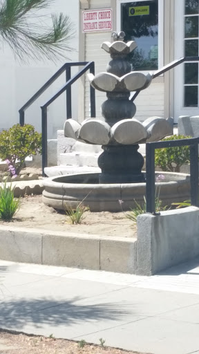 Insurance Fountain - Pomona, CA.jpg