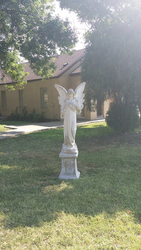 Angel Statue - McAllen, TX.jpg
