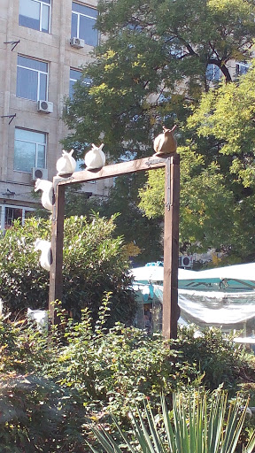 Statue of Snails - Sofia, Sofia-city.jpg