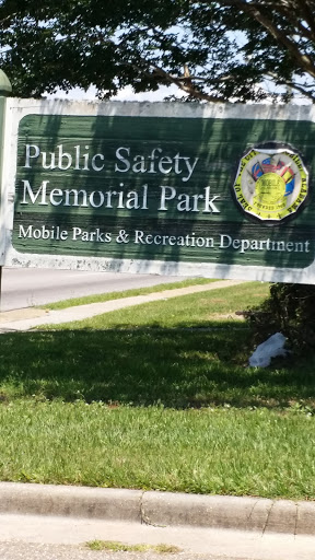 Public Safety Memorial Park - Mobile, AL.jpg