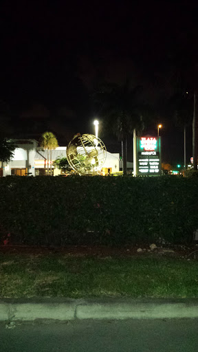 Globe Statue - Fort Lauderdale, FL.jpg