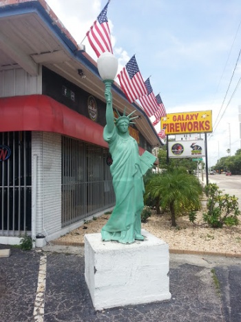 Statue of Liberty - Tampa, FL.jpg