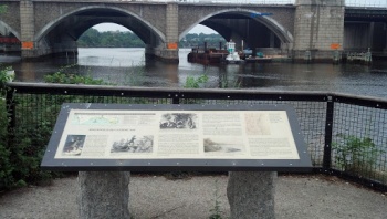 Roger Williams Landing 1636 - Providence, RI.jpg