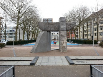 Statue on the Wittenburgerstraat - Amsterdam, NH.jpg