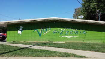 Via's Pizzeria - Topeka, KS.jpg