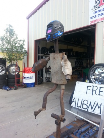 Muffler Man - Amarillo, TX.jpg