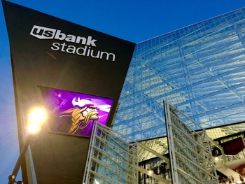 US Bank Stadium - Minneapolis, MN.jpg