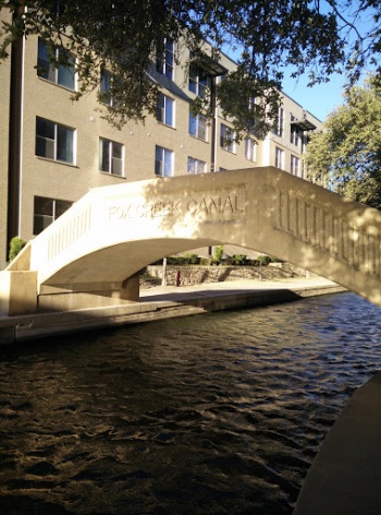 Fox Creek Bridge - Irving, TX.jpg