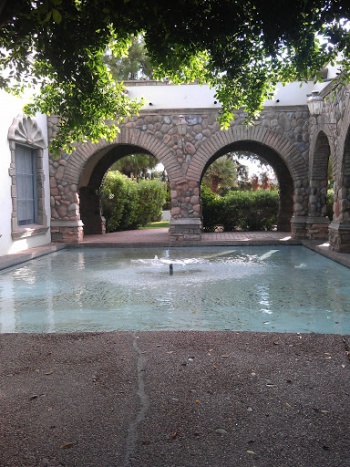 Rural Court Fountain - Tempe, AZ.jpg