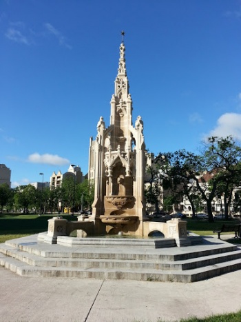 Central Park Fountain - Winnipeg, MB.jpg