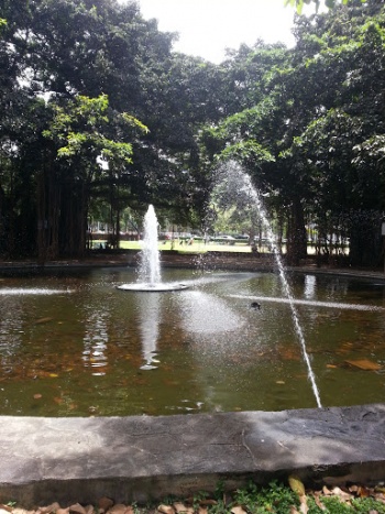 Thomas Square Fountain - Honolulu, HI.jpg