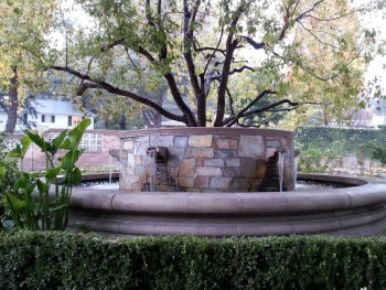 Oakmont Country Club Fountain - Glendale, CA.jpg