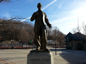 Lincoln Memorial Park Statue - Yonkers, NY.jpg