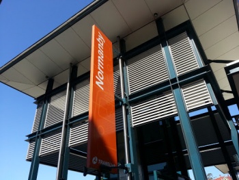 Normanby Busway Station - Kelvin Grove, QLD.jpg