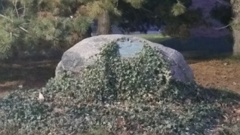 Jesup W. Scott Memorial Stone - Toledo, OH.jpg