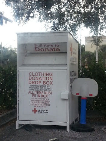 Red Cross donation box at Advance Auto Parts - Saint Petersburg, FL.jpg
