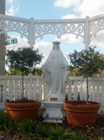 Saint Mary Statue at Saint Joseph Catholic Church - Lakeland, FL.jpg