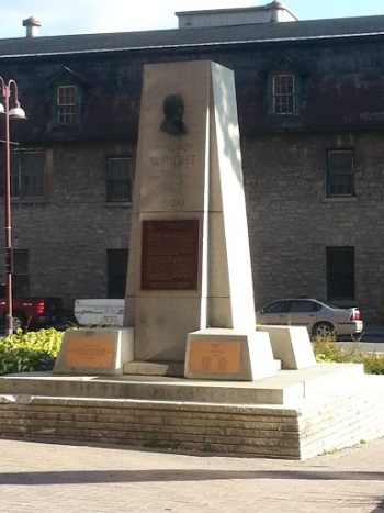 Philemon Wright Monument - Gatineau, QC.jpg