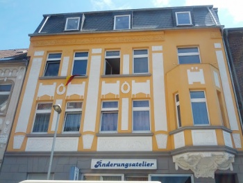 Flower Engraved House - Oberhausen, NRW.jpg