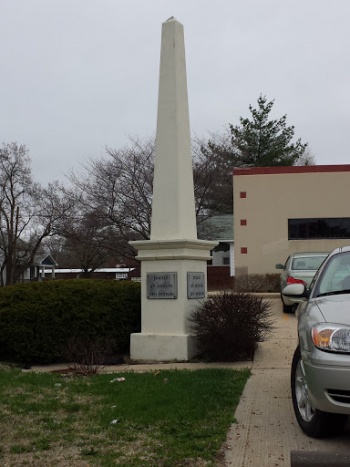 Populi Obelisk - Springfield, IL.jpg