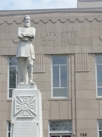 Lafayette City Hall - Lafayette, LA.jpg