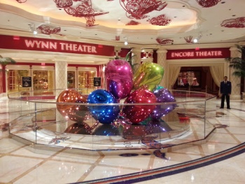 Jeff Koons's Tulips - Las Vegas, NV.jpg