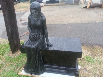 Sitter Statue - Memphis, TN.jpg